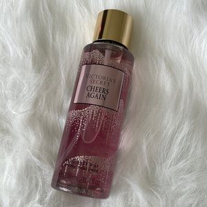 LNew Victoria’s Secret Cheers Again Fragrance Mist size 8.4 fl oz